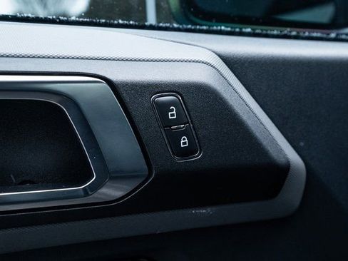 Used 2024 Ford Bronco Black Diamond image 19