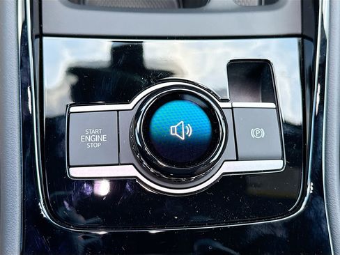 New 2026 Volkswagen Tiguan SEL R-Line image 30