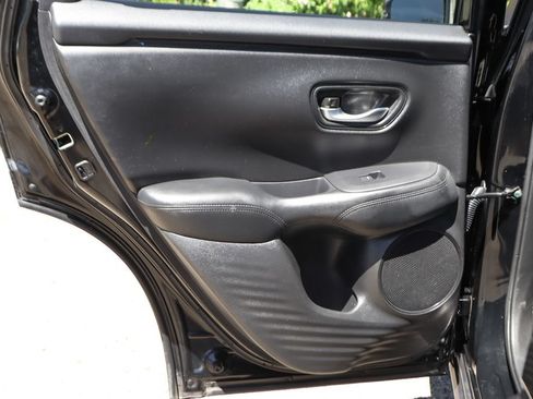 Used 2024 Honda HR-V LX image 31