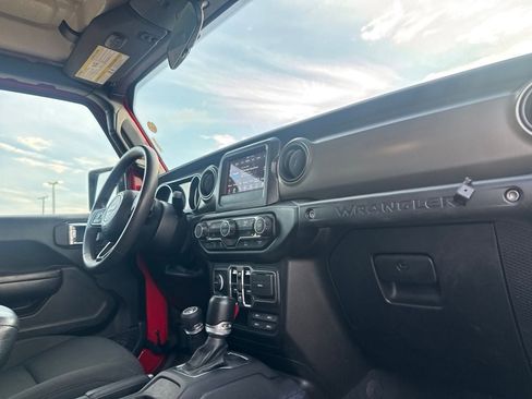 Used 2023 Jeep Wrangler Unlimited Sport AWD/4WD image 24