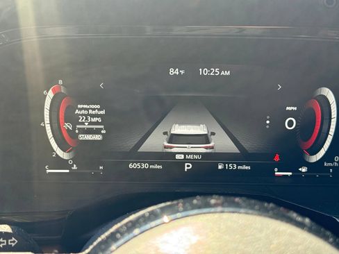 Used 2022 Nissan Pathfinder Platinum w/ Cargo Package FWD image 10
