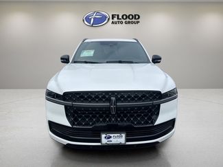 New 2026 Lincoln Navigator Reserve w/ Jet Appearance Package AWD/4WD video 2