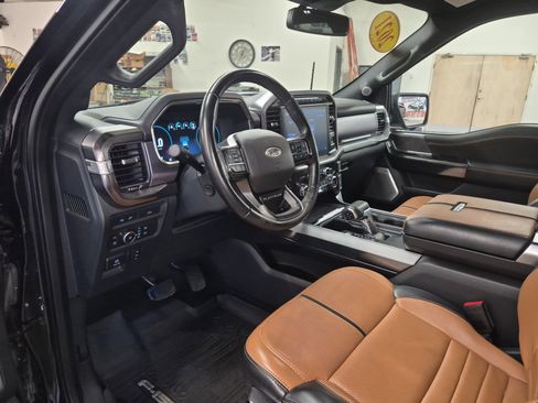 Used 2021 Ford F150 Platinum w/ Equipment Group 701A High AWD/4WD image 18