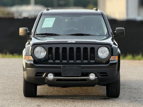 Used 2017 Jeep Patriot High Altitude AWD/4WD image 5