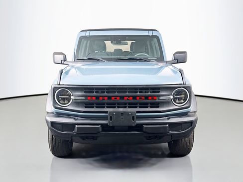 Used 2023 Ford Bronco 4-Door AWD/4WD image 2