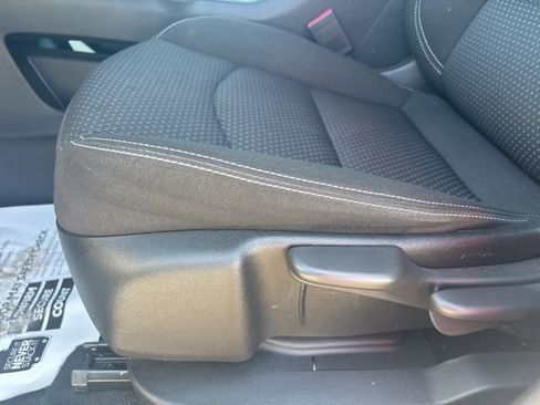 Used 2024 GMC Terrain SLE image 10