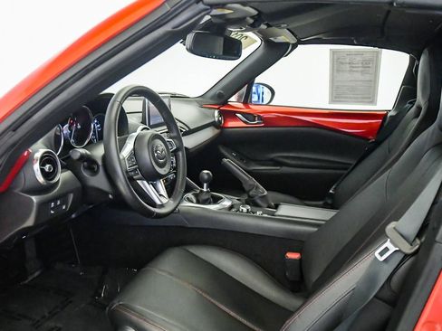 Used 2017 MAZDA MX-5 Miata RF Grand Touring RWD image 17