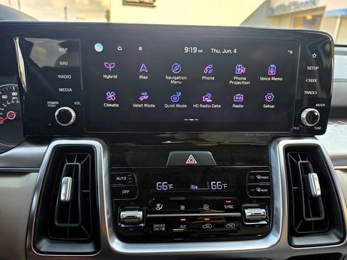 Used 2022 Kia Sorento EX w/ Panoramic Sunroof Package AWD/4WD image 49