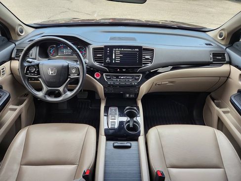 Used 2021 Honda Pilot Touring image 3