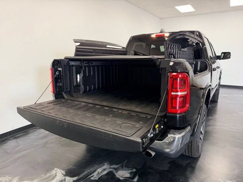 Used 2025 RAM 1500 Limited AWD/4WD image 8