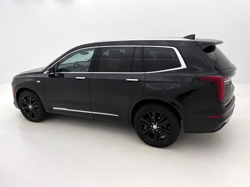 Used 2022 Cadillac XT6 Premium Luxury image 15