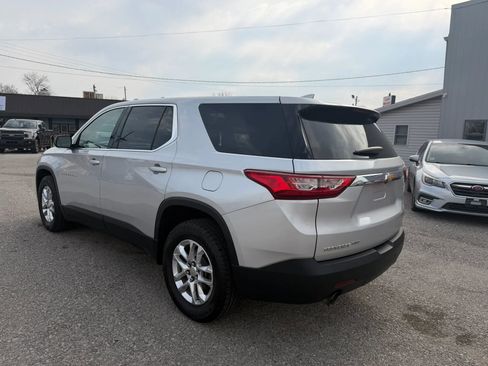 Used 2018 Chevrolet Traverse LS image 3
