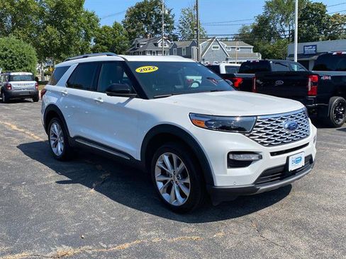Certified 2022 Ford Explorer Platinum w/ Equipment Group 601A image 3