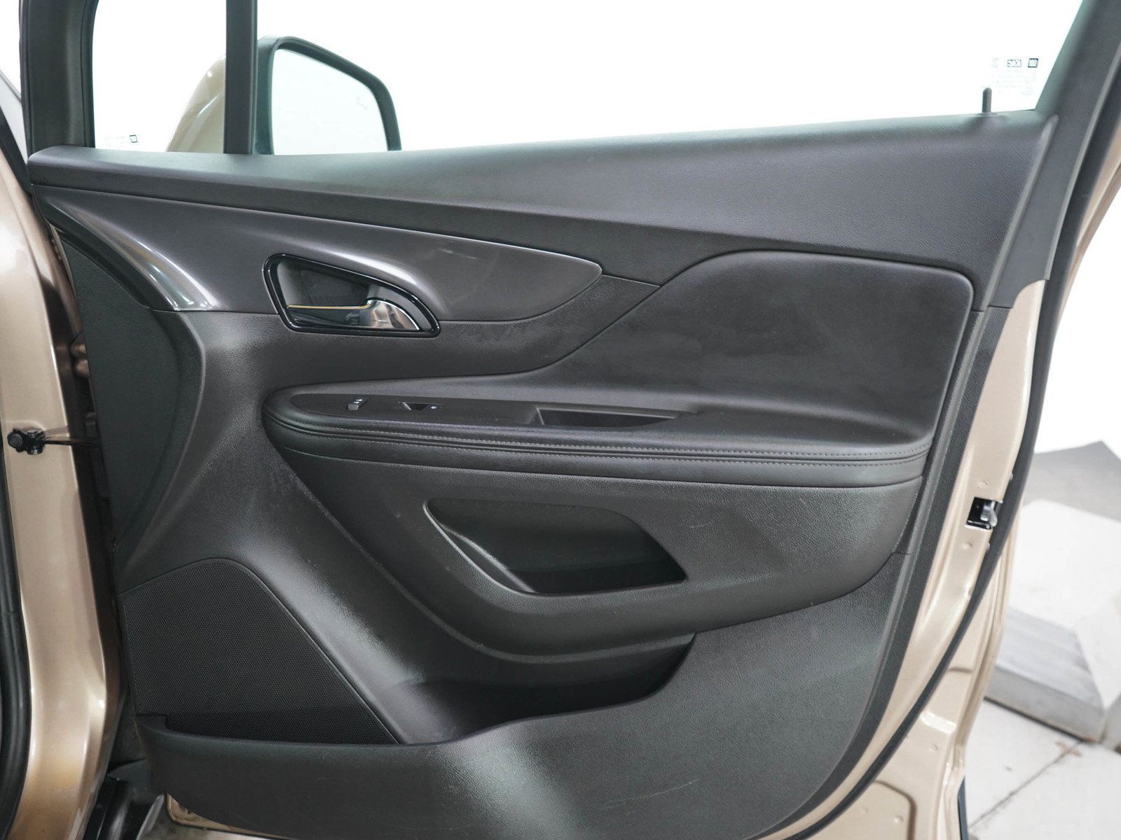 Used 2019 Buick Encore Preferred w/ Safety Package FWD image 11