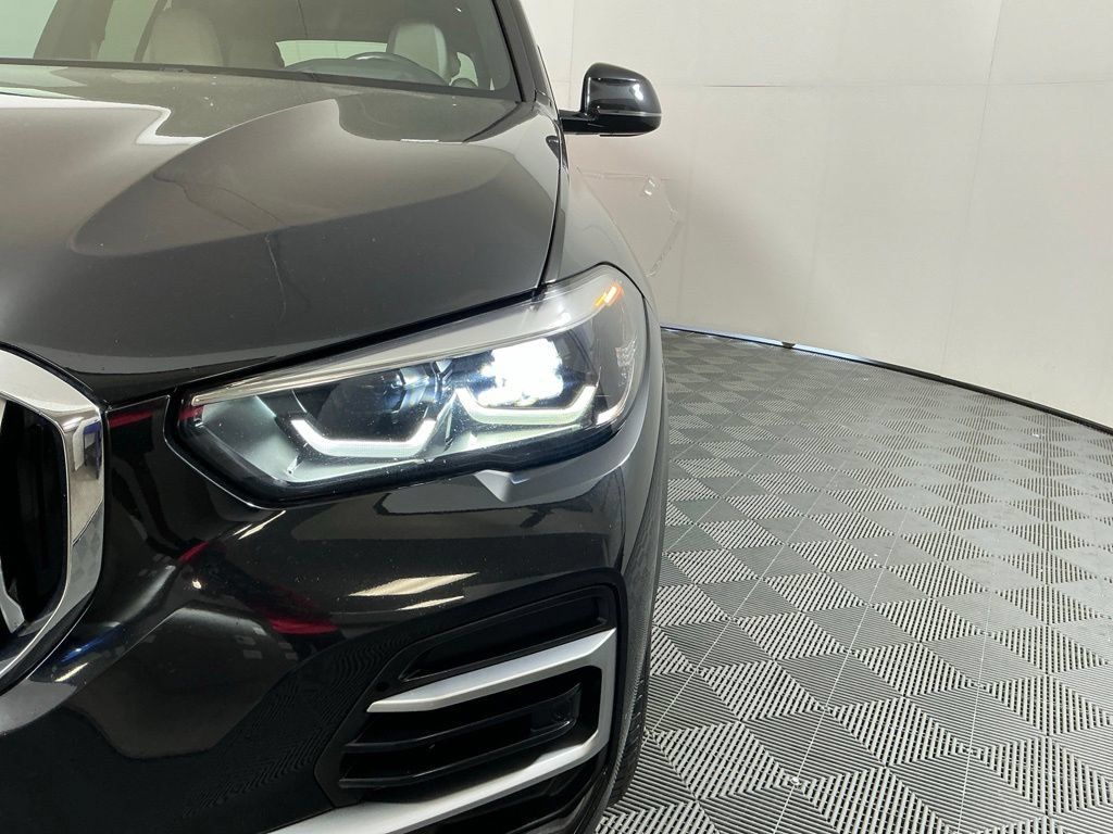 Used 2022 BMW X5 xDrive45e w/ Premium Package AWD/4WD image 8