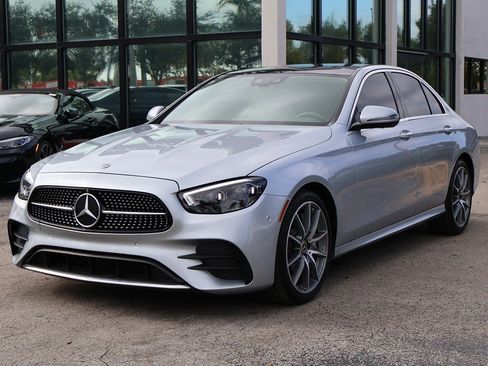 Used 2021 Mercedes-Benz E 350 Sedan w/ Premium Package image 8