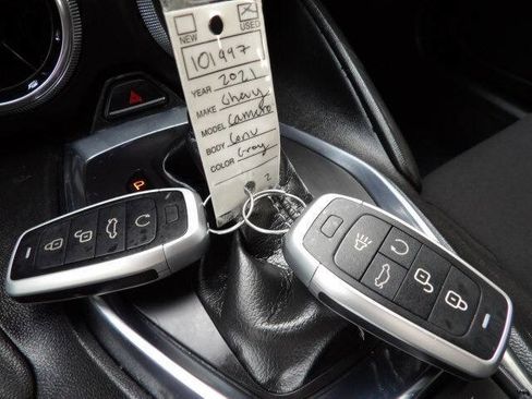 Used 2021 Chevrolet Camaro LT RWD image 39