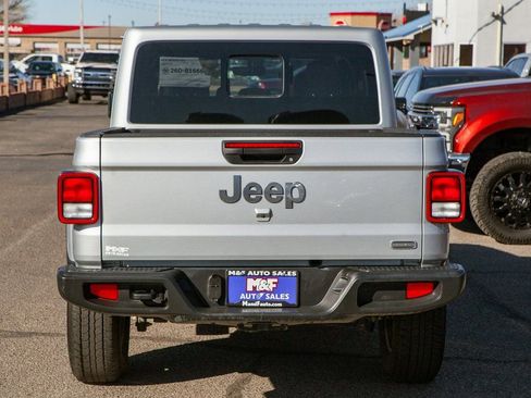 Used 2023 Jeep Gladiator Overland image 6