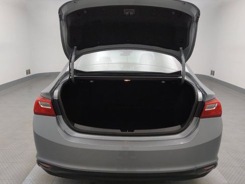 Used 2024 Chevrolet Malibu LS image 29