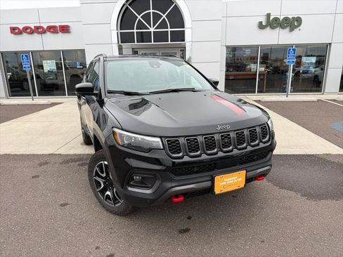 Certified 2024 Jeep Compass Trailhawk w/ Trailhawk Elite Group AWD/4WD image 1