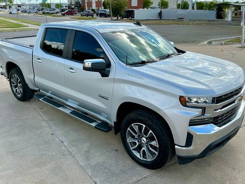 Used 2021 Chevrolet Silverado 1500 LT w/ Texas Edition Plus image 4