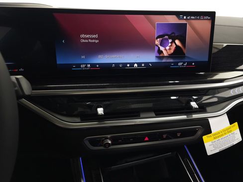 Used 2026 BMW X5 xDrive40i w/ M Sport Package AWD/4WD image 18