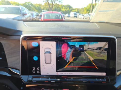 New 2026 Volkswagen Atlas SE image 11