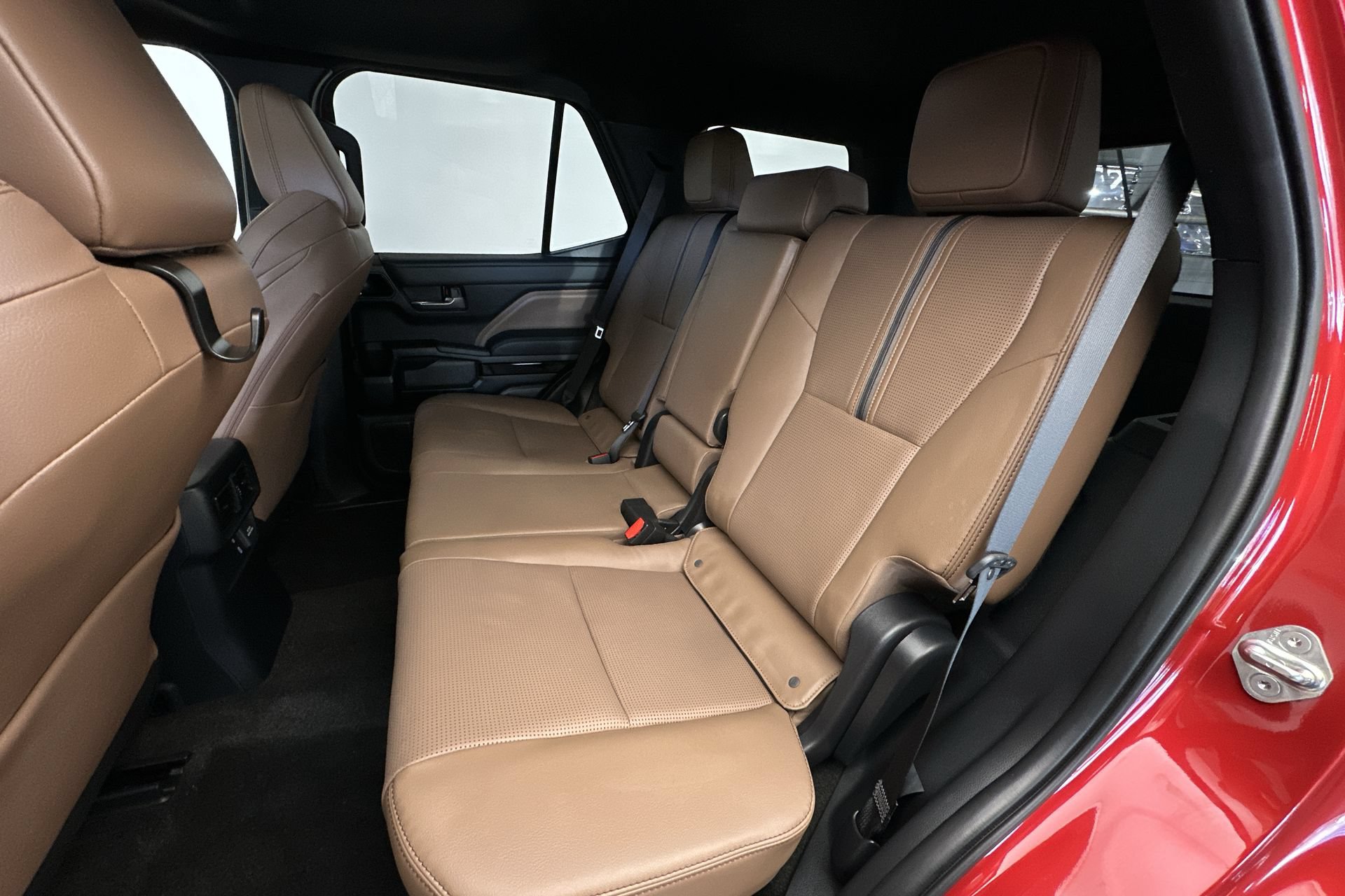 Used 2025 Toyota 4Runner Limited AWD/4WD image 22