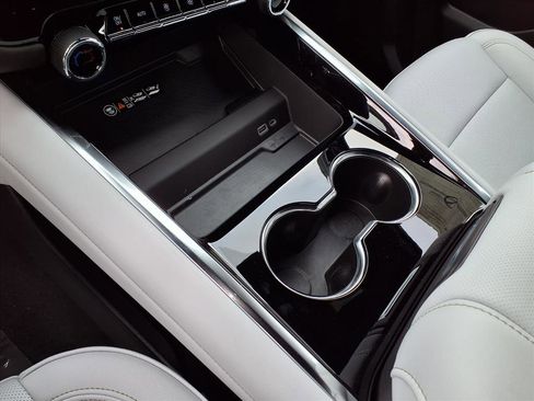 New 2026 Chevrolet Tahoe Premier image 12