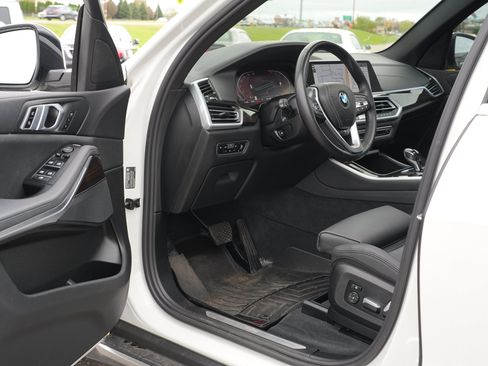 Used 2020 BMW X5 xDrive40i w/ Premium Package AWD/4WD image 18