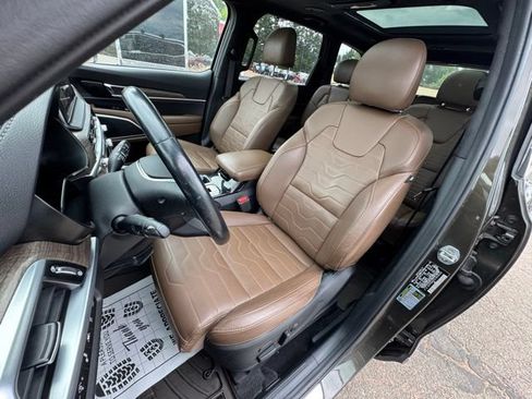 Used 2020 Kia Telluride SX w/ SX Prestige Package AWD/4WD image 9
