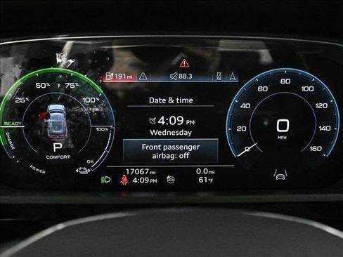 Certified 2023 Audi e-tron Premium Plus w/ Premium Plus Package image 11