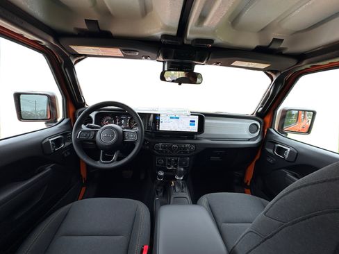 New 2025 Jeep Gladiator Sport image 21