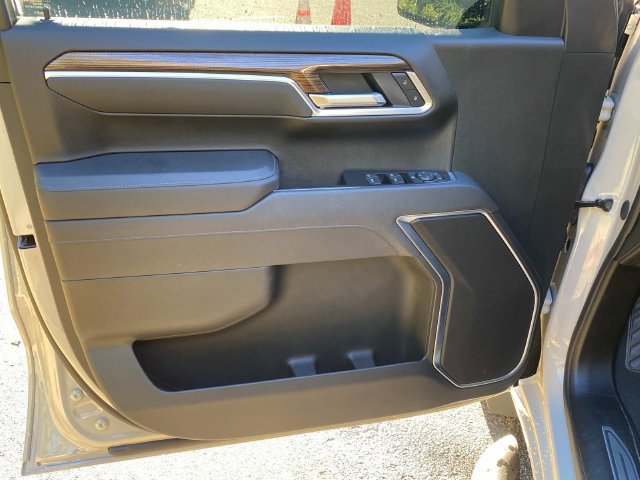 Used 2026 Chevrolet Silverado 1500 RST w/ RST Select Package AWD/4WD image 12