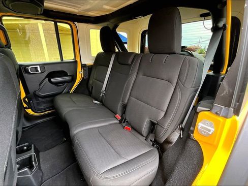 Used 2019 Jeep Wrangler Unlimited Sport S image 21