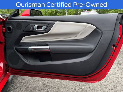 Used 2025 Ford Mustang GT Premium RWD image 12