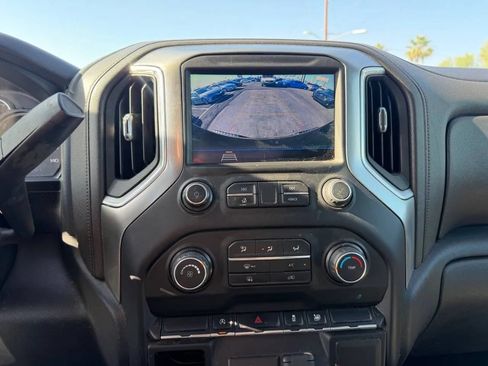 Used 2020 Chevrolet Silverado 1500 LT AWD/4WD image 25
