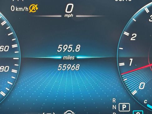 Used 2021 Mercedes-Benz GLC 63 AMG 4MATIC image 21