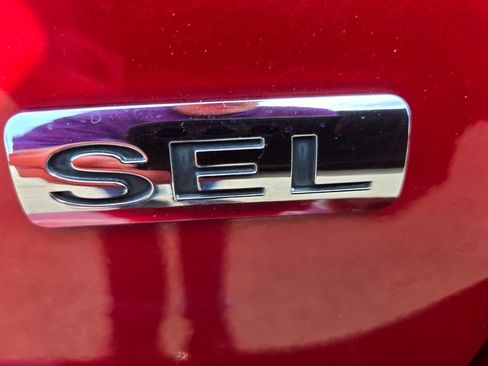 Used 2010 Ford Focus SEL image 13