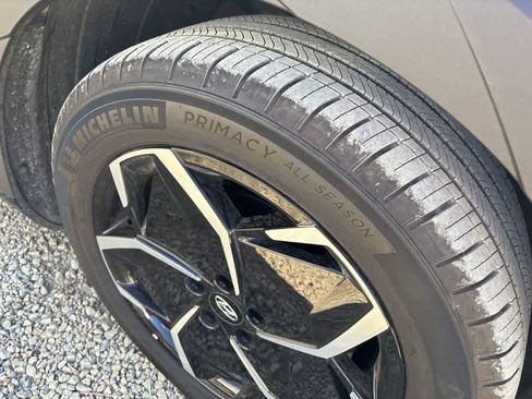 Used 2024 Hyundai Ioniq 5 SEL RWD image 4