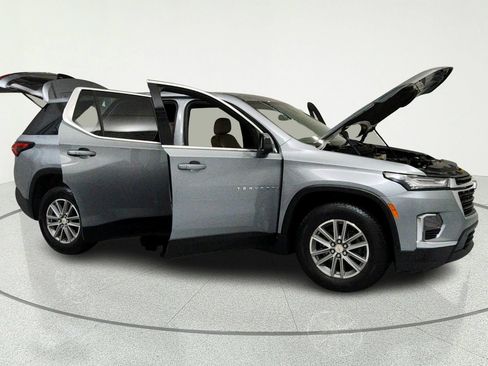 Certified 2023 Chevrolet Traverse LS FWD image 14