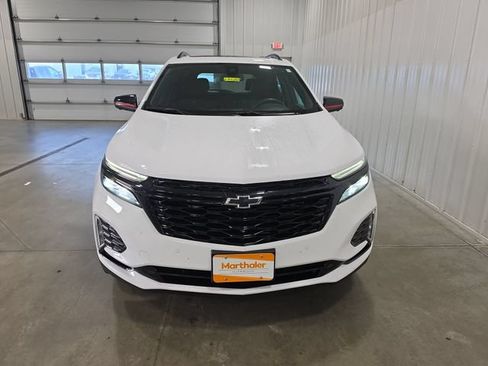 Used 2024 Chevrolet Equinox Premier AWD/4WD image 3