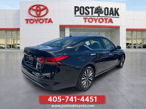 Used 2025 Nissan Altima 2.5 SV FWD image 5