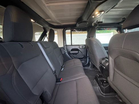 Used 2023 Jeep Wrangler 4WD High Altitude image 41