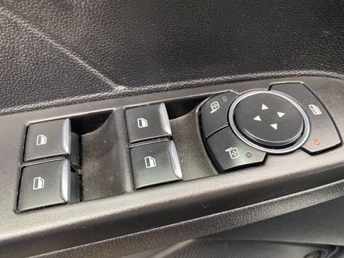 Used 2021 Ford Escape Titanium image 12