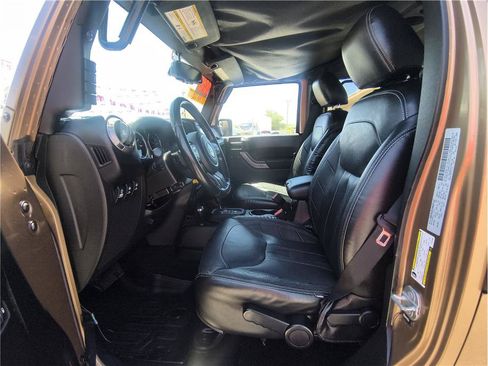 Used 2015 Jeep Wrangler Unlimited Sport w/ Quick Order Package 24S AWD/4WD image 9