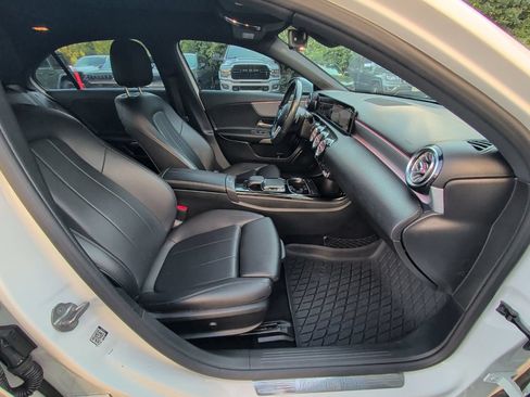 Used 2019 Mercedes-Benz A 220 4MATIC image 16