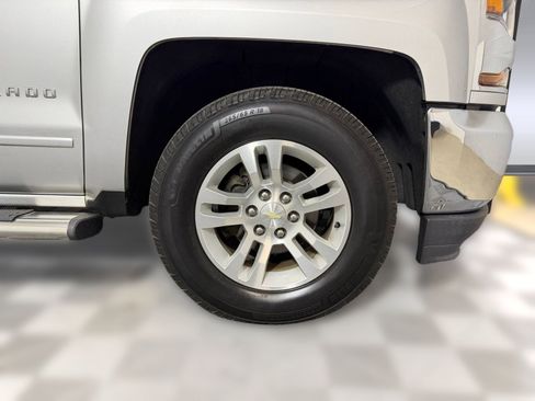 Used 2018 Chevrolet Silverado 1500 LT w/ All Star Edition RWD image 9
