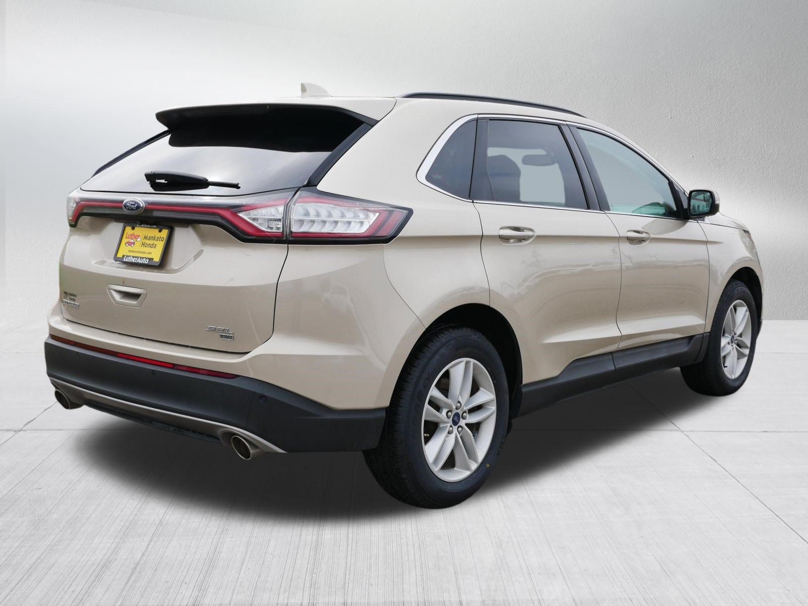 Used 2018 Ford Edge SEL w/ Equipment Group 201A AWD/4WD image 7