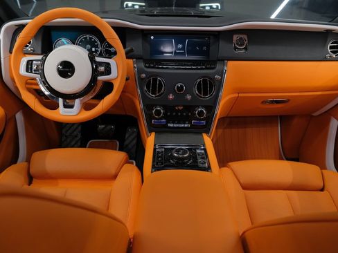 Used 2024 Rolls-Royce Cullinan AWD/4WD image 69